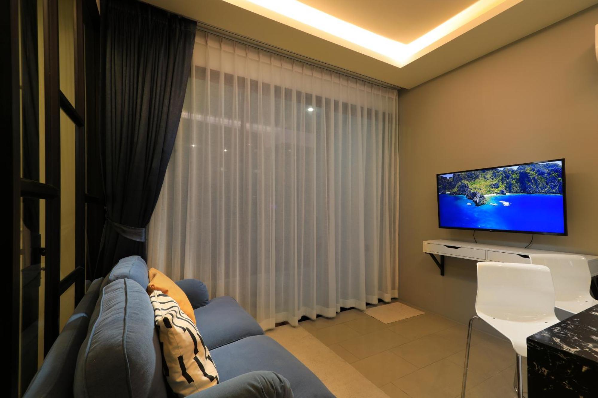 The Sea View Room In Palmyrah Surin By Holy Cow Extérieur photo