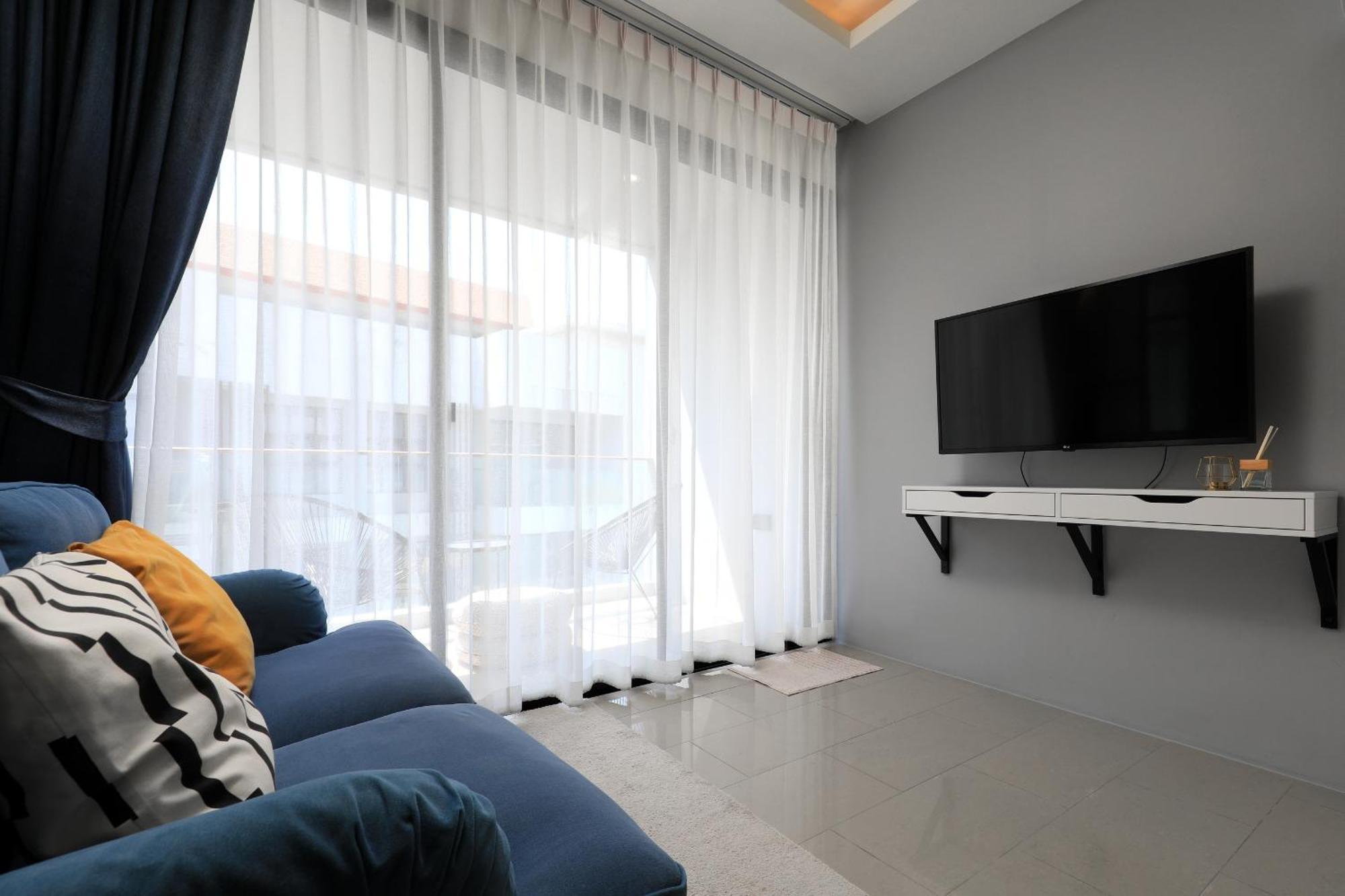 The Sea View Room In Palmyrah Surin By Holy Cow Extérieur photo